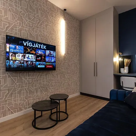 Kobi Luxury 2 בודפשט