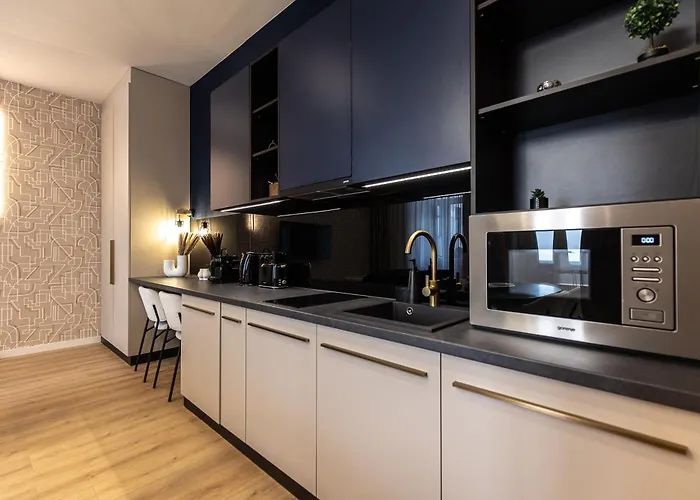 Kobi Luxury 2