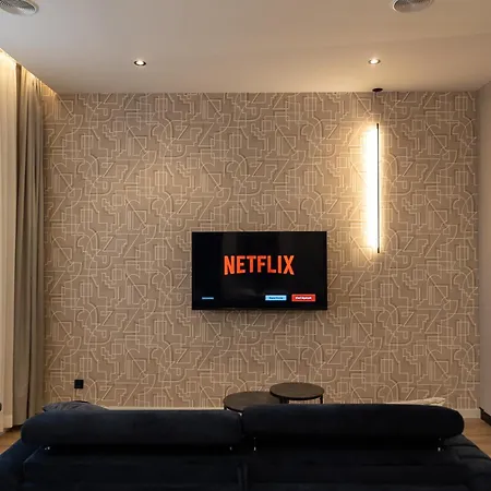 Kobi Luxury 2 Budapešť
